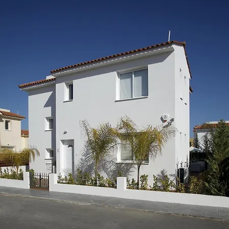 Chateau Blanc * Protaras